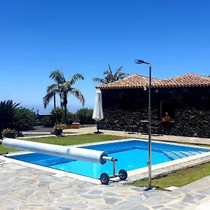 https://climatized-pool-free-wifi-casa-rural-las-pareditas.in-canary-islands.com