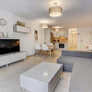 https://precioso-apartamento-con-terraza-en-paraiso-de-palm-mar-arona.in-canary-islands.com