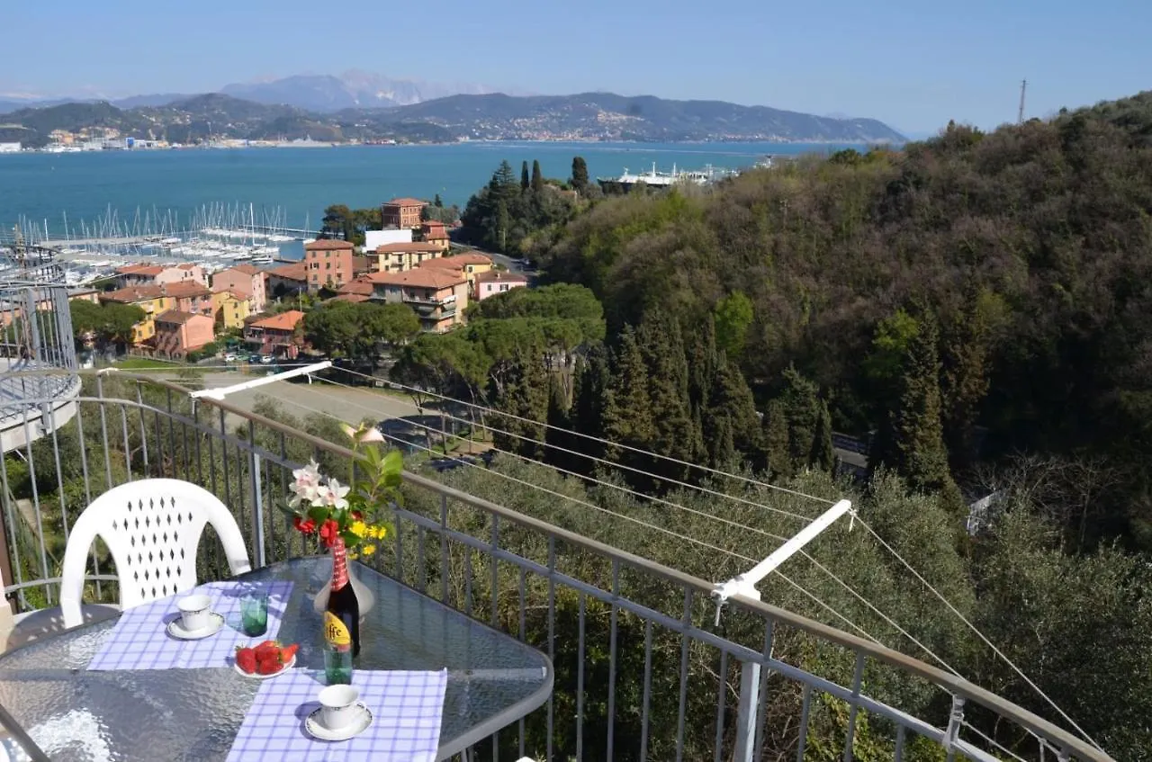 Ferienwohnung Wonderful Sea View - Terrace And Parking Fezzano  Italien